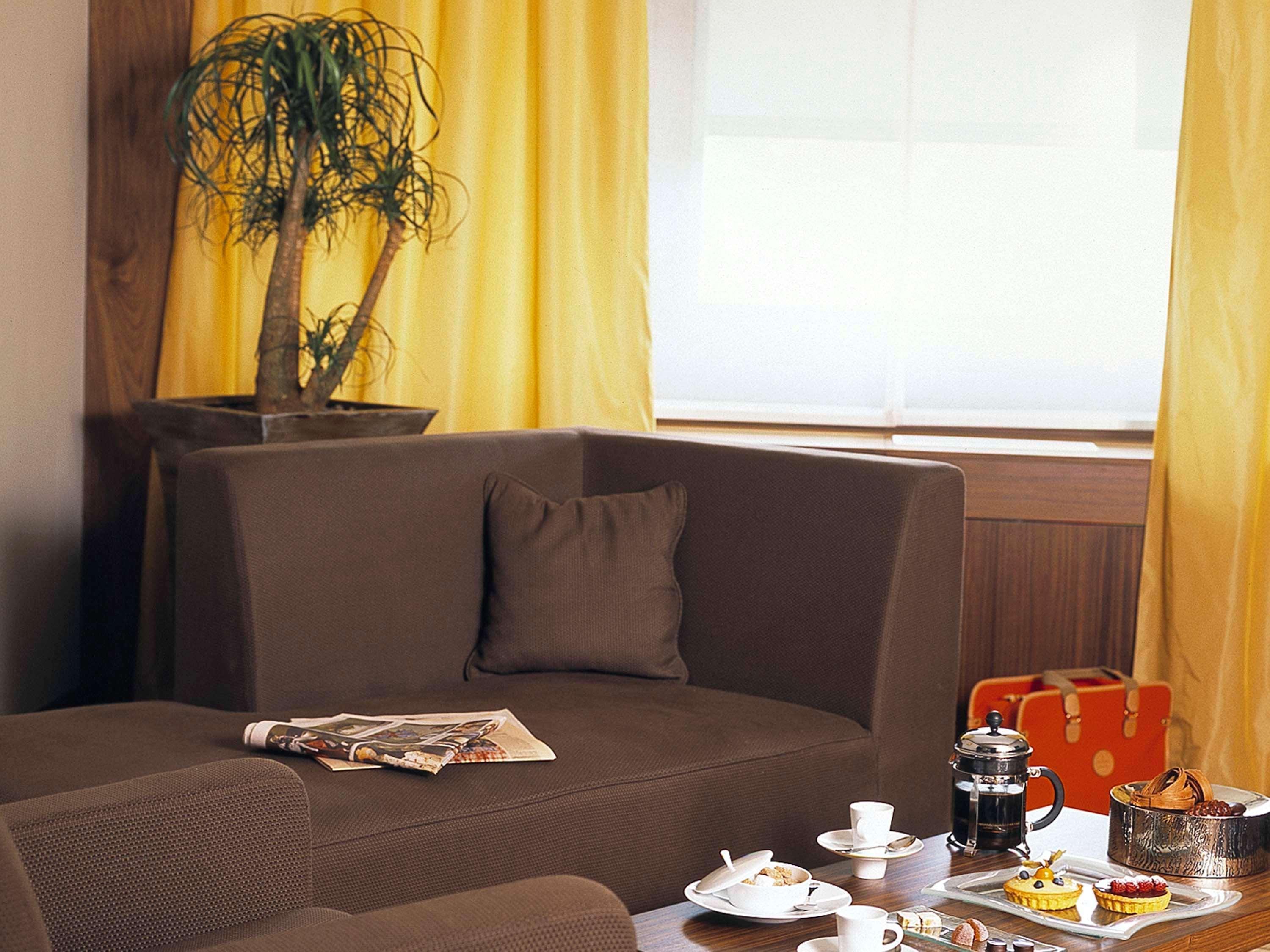 Sofitel Lyon Bellecour Hotel Ngoại thất bức ảnh A room at the hotel