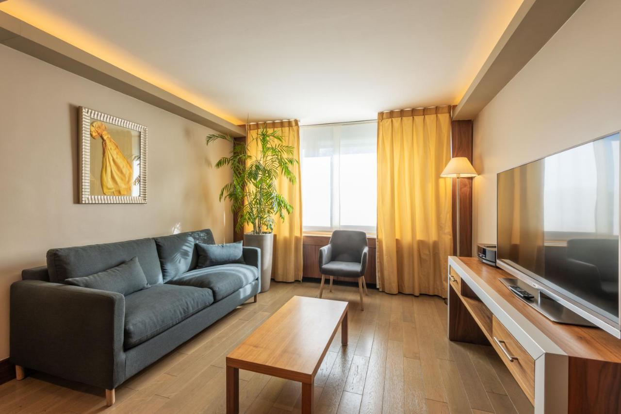 Sofitel Lyon Bellecour Hotel Ngoại thất bức ảnh A living room