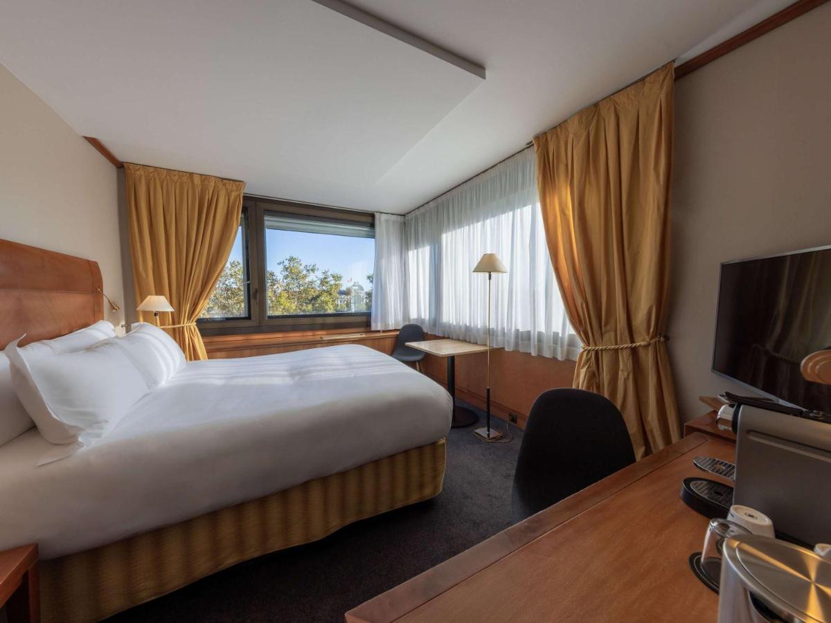 Sofitel Lyon Bellecour Hotel Ngoại thất bức ảnh A room at the hotel