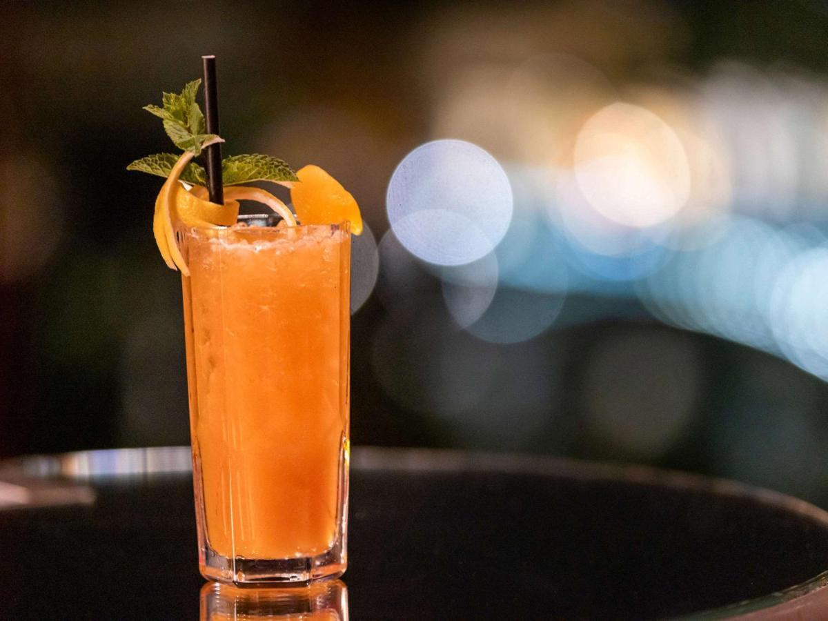 Sofitel Lyon Bellecour Hotel Ngoại thất bức ảnh A screwdriver cocktail
